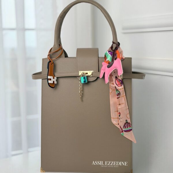 ASSIL EZZEDINE | Medium Thermos Bag – Beige