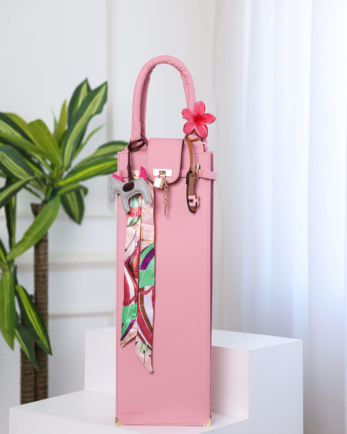 Assil Ezzedine - Pink