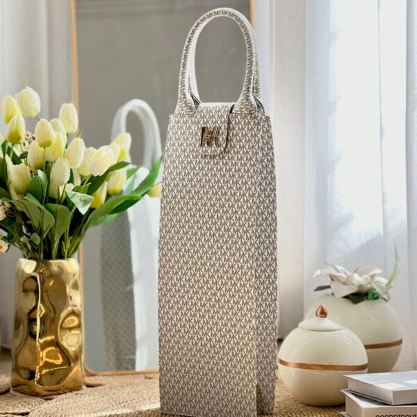 ASSIL EZZEDINE | Shisha Bag – MK White